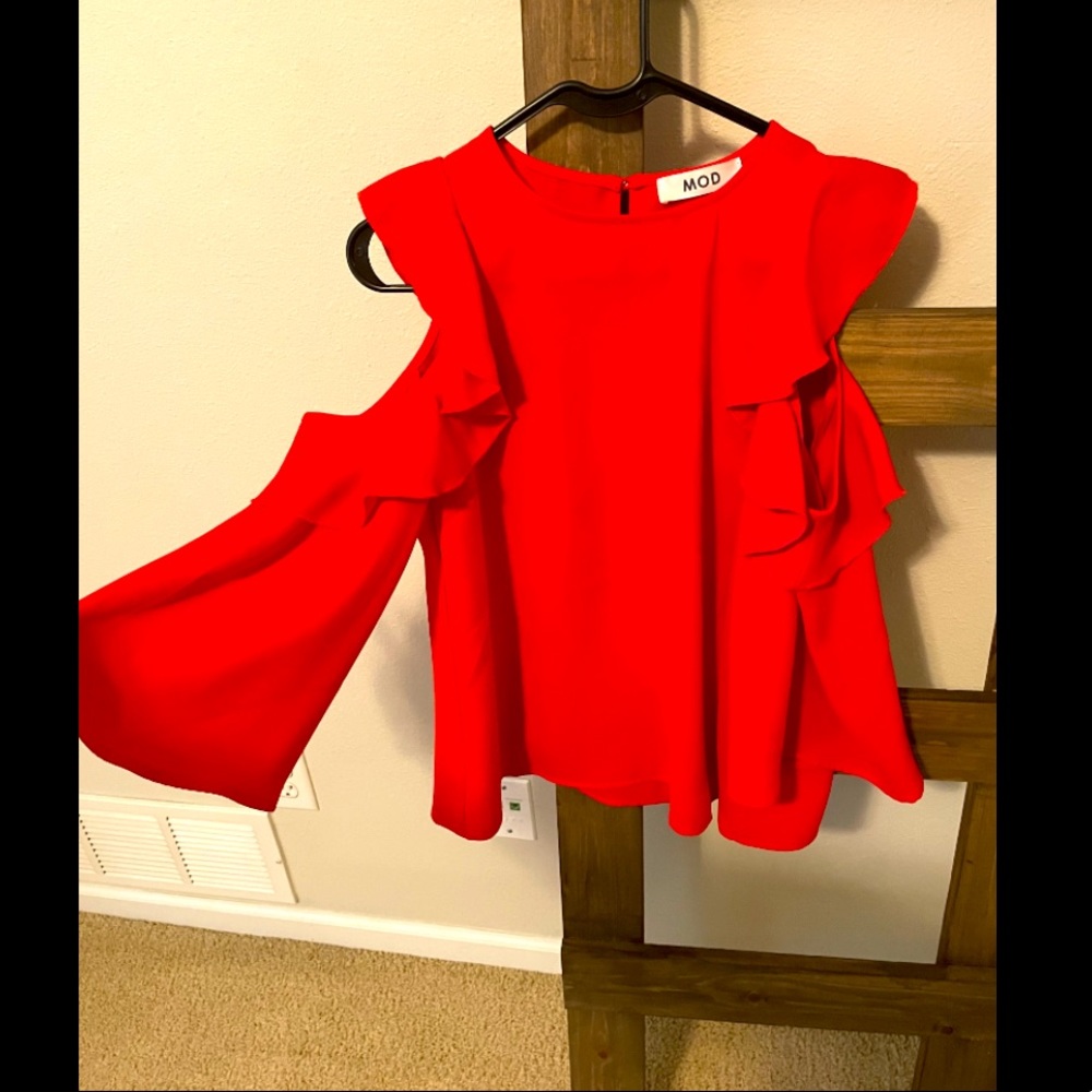 Mod On Trend Shoulder less red blouse / top size XS
